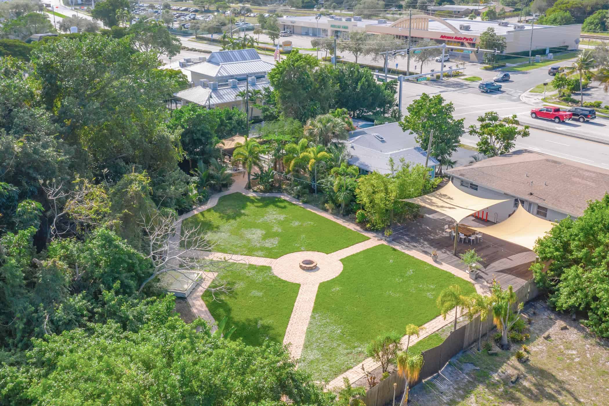1405 N Federal Hwy – Mixed Use Property