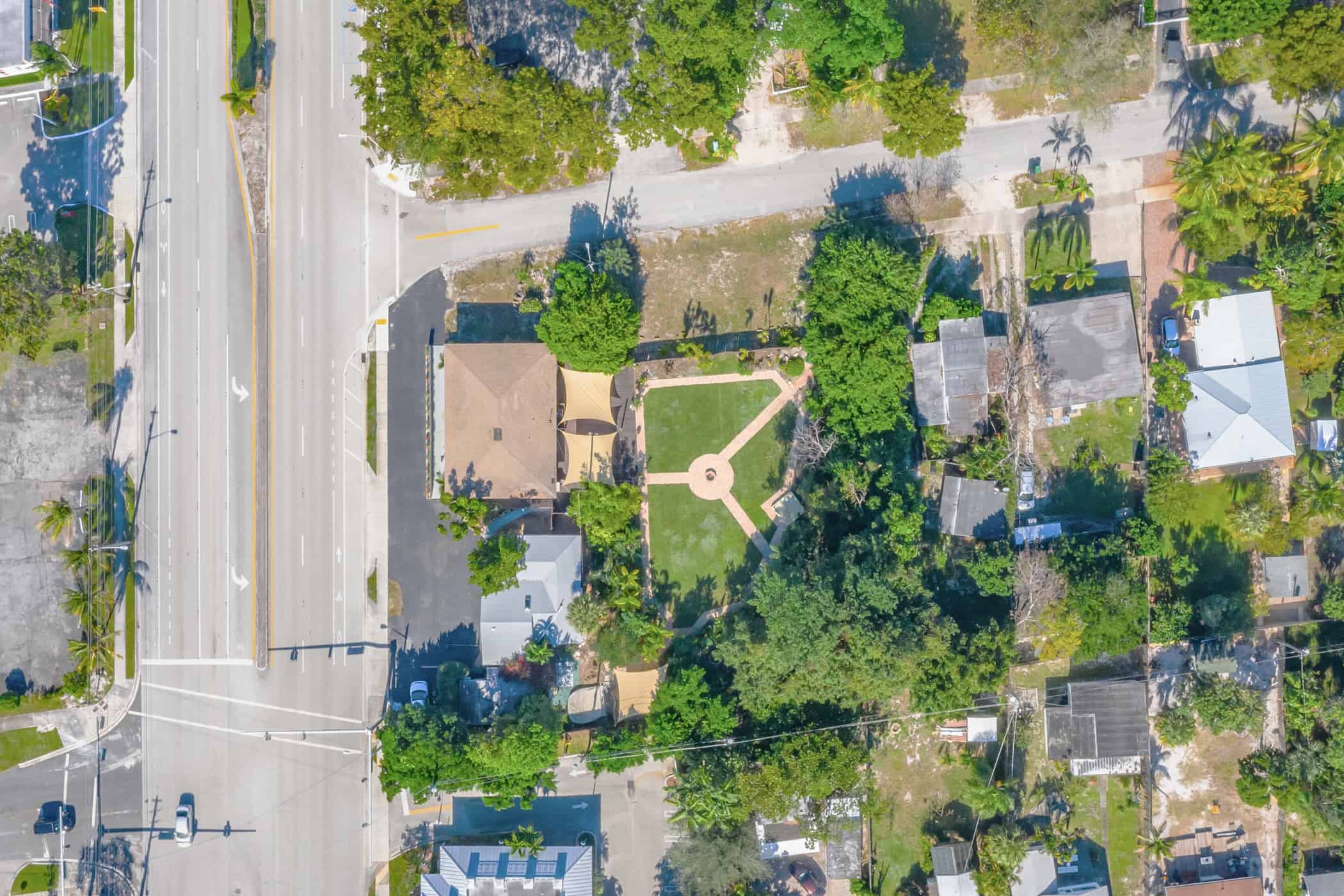 1405 N Federal Hwy – Mixed Use Property