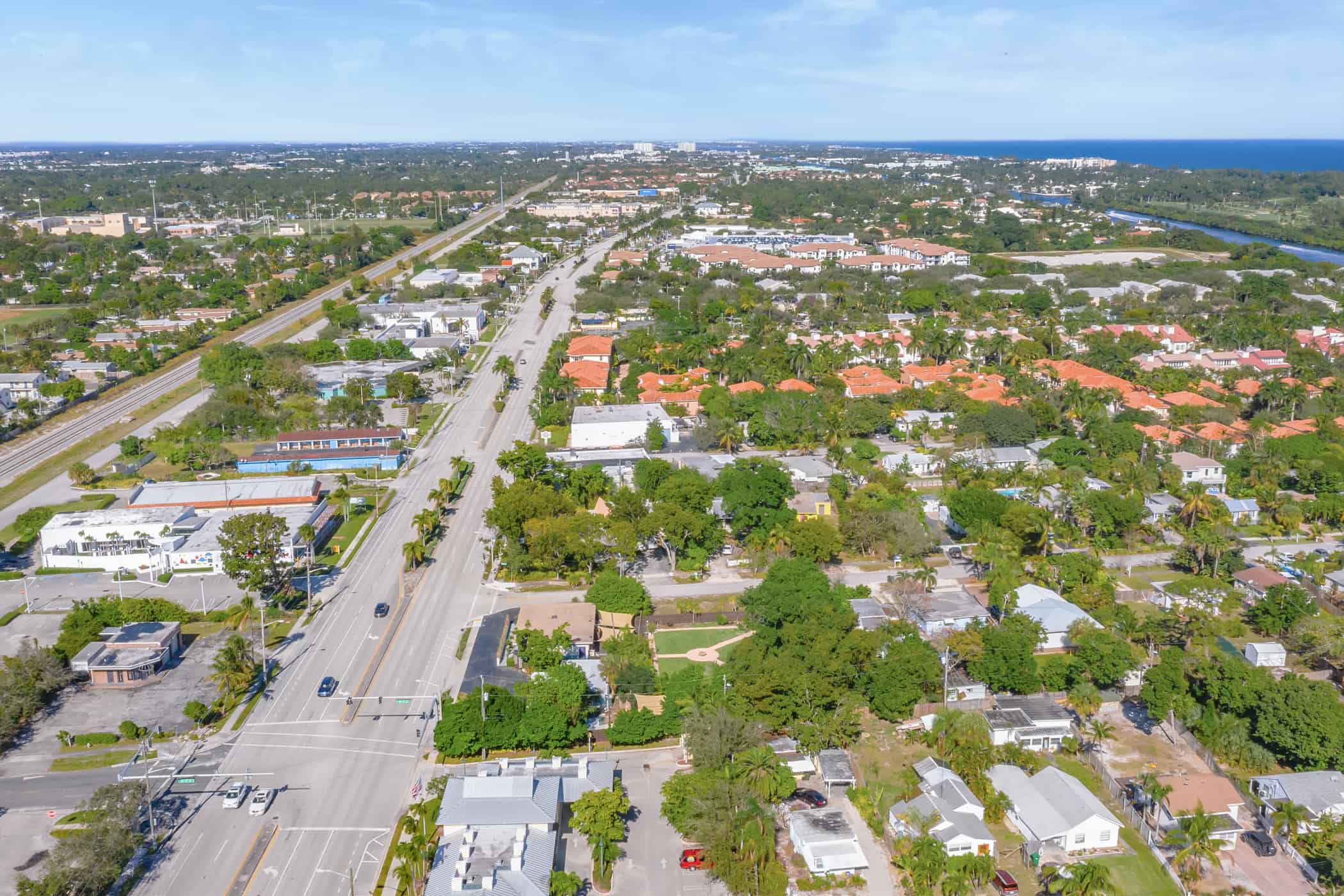 1405 N Federal Hwy – Mixed Use Property