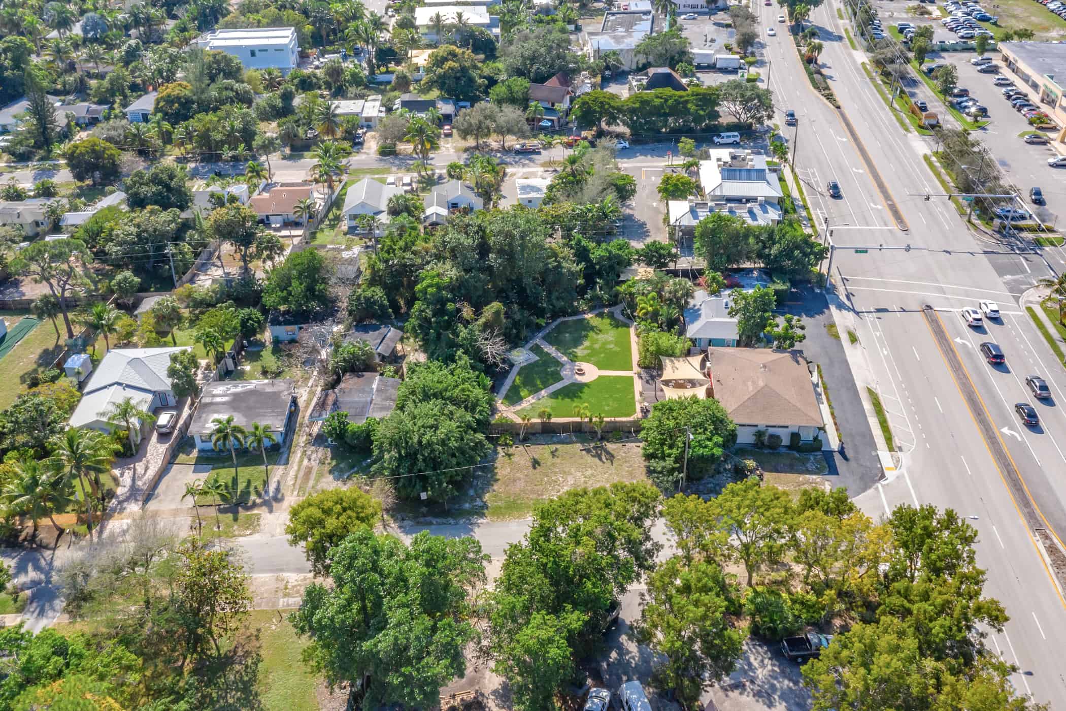 1405 N Federal Hwy – Mixed Use Property